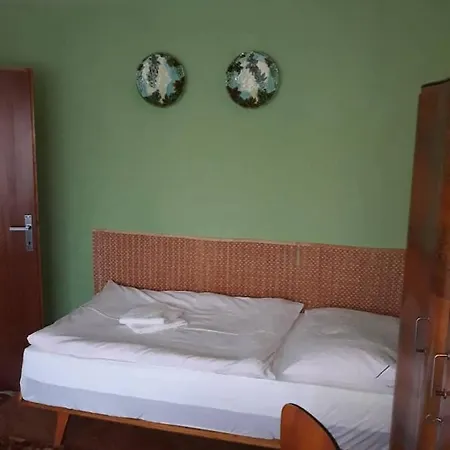Apartment Hikers Paradise Private In